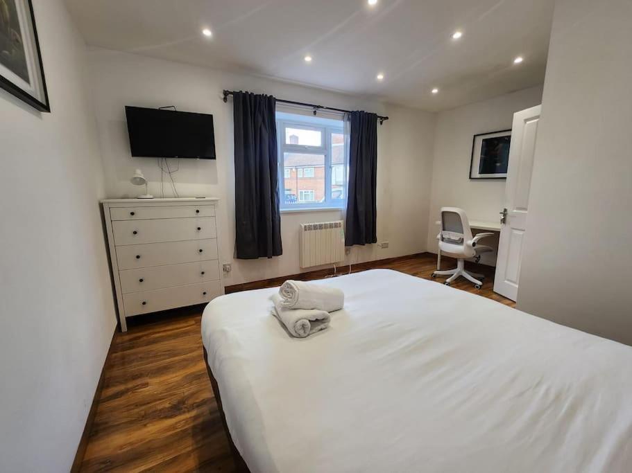 Spacious And Bright One Bedroom Apartment Oxford Exterior photo