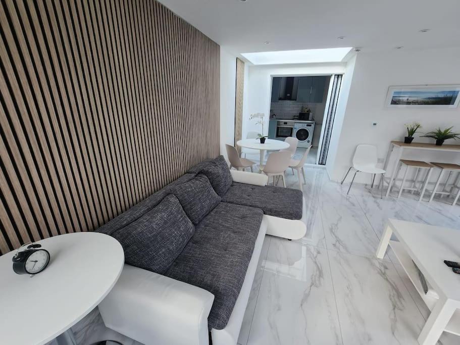 Spacious And Bright One Bedroom Apartment Oxford Exterior photo